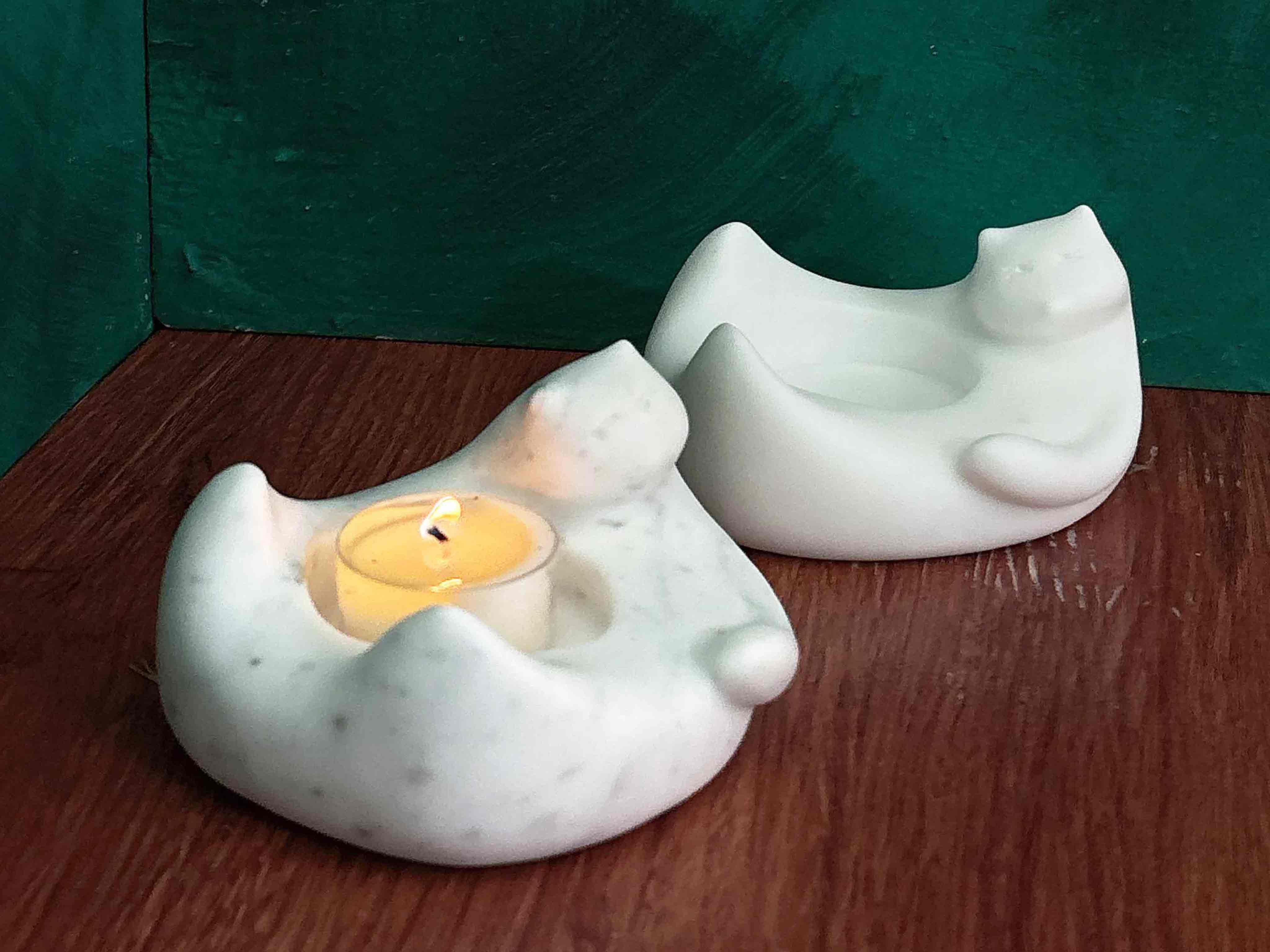 Cat-shaped candlestick